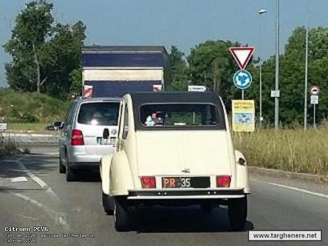 citroen2cvracing20150607.jpg