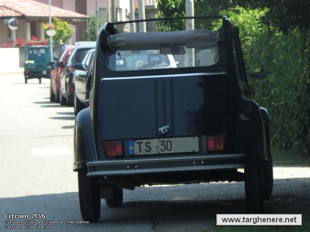 citroen2cvgabford20150701.jpg