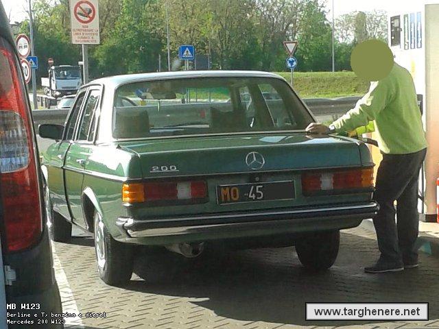 mercedesw123fil20150721.jpg