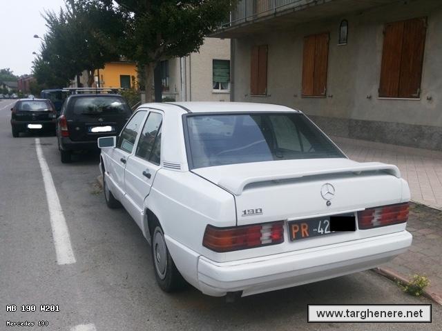 mercedes190blackpnter20150806.jpg