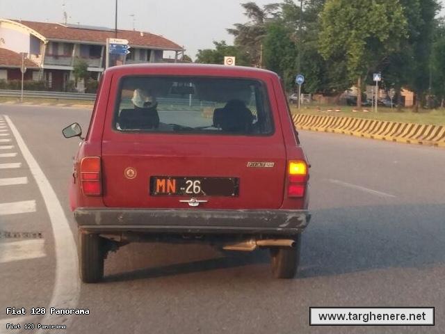 fiat128panoramasuper8020150910.jpg