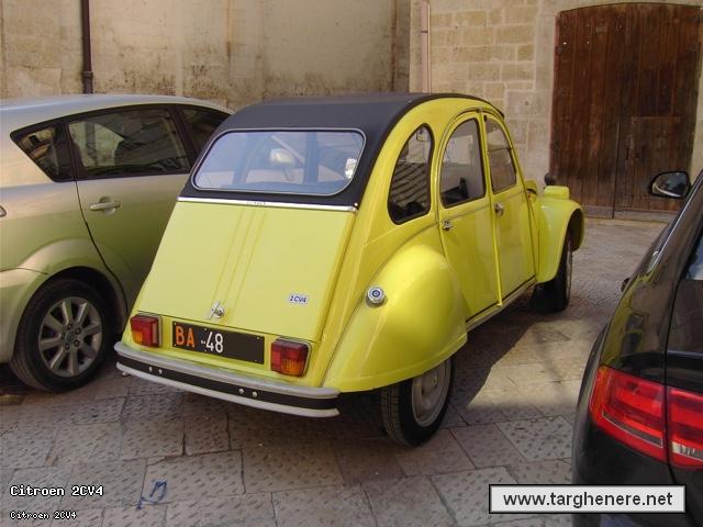 citroen2cvprincemax20151024.jpg