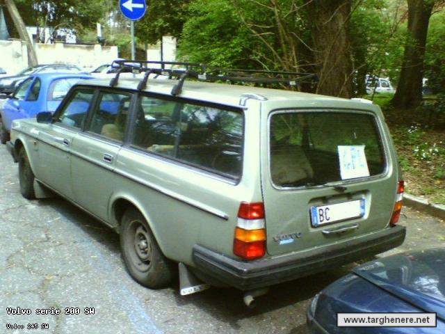 volvo245an83rit99bue.jpg