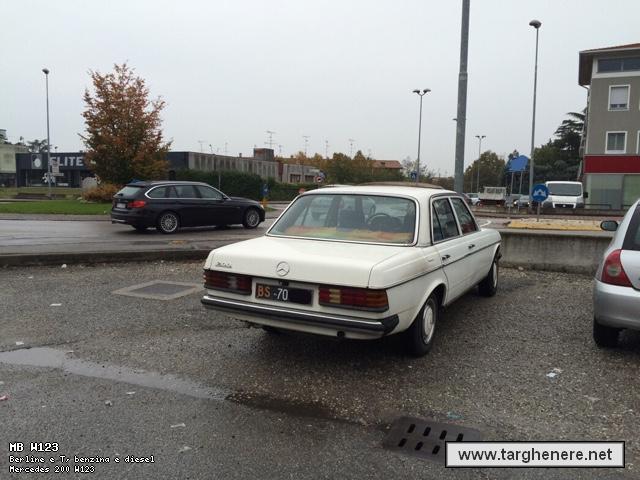 mercedesw123casamini20151213.jpg
