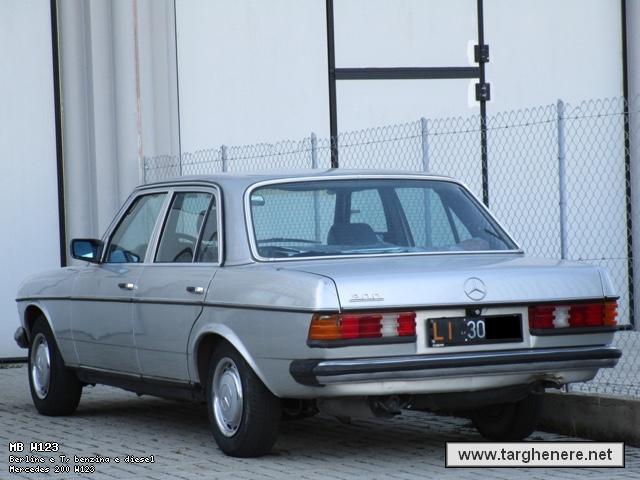 mercedesw123alessio20151230.jpg