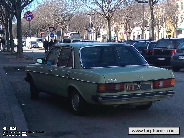 mercedesw123biturbo8320160315.jpg