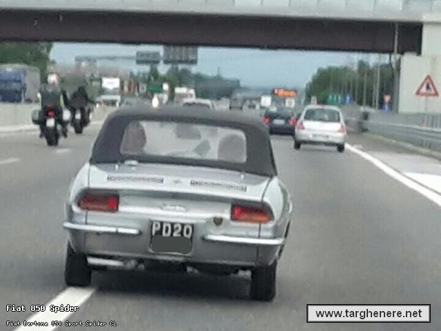 fiat850spidersuper8020160317.jpg