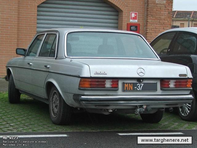 mercedesw123fil20160318.jpg
