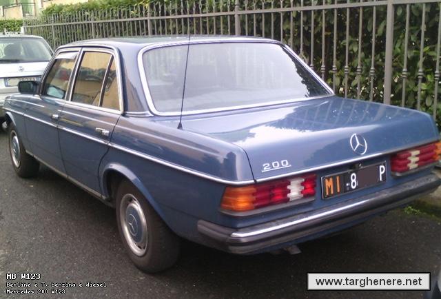 mercedesw123mc12720160418.jpg