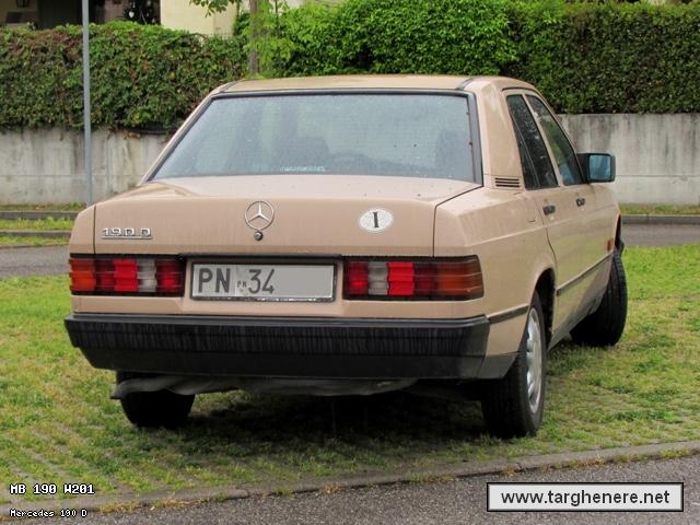 mercedes190gabford20160525.jpg