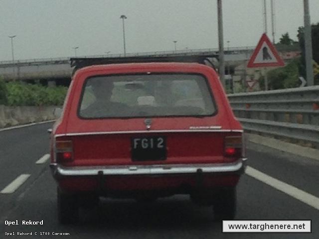 opelrekordcaravanfab20161010.jpg