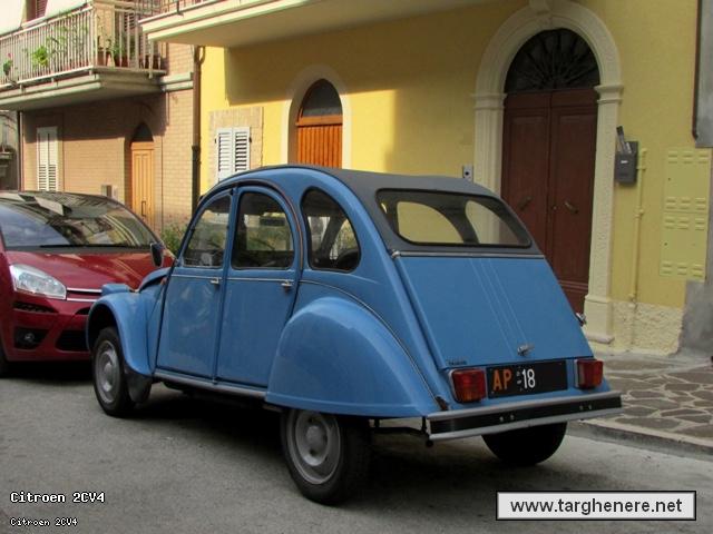 citroen2cvgabford20161015.jpg
