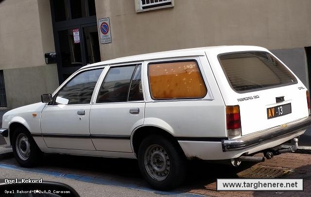 opelrekordcaravanbiohazard20161018.jpg