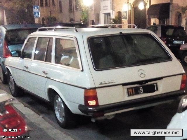 mercedesw123swbiturbo8320161203.jpg