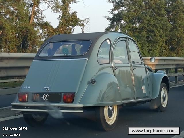 citroen2cvprincemax20161212.jpg