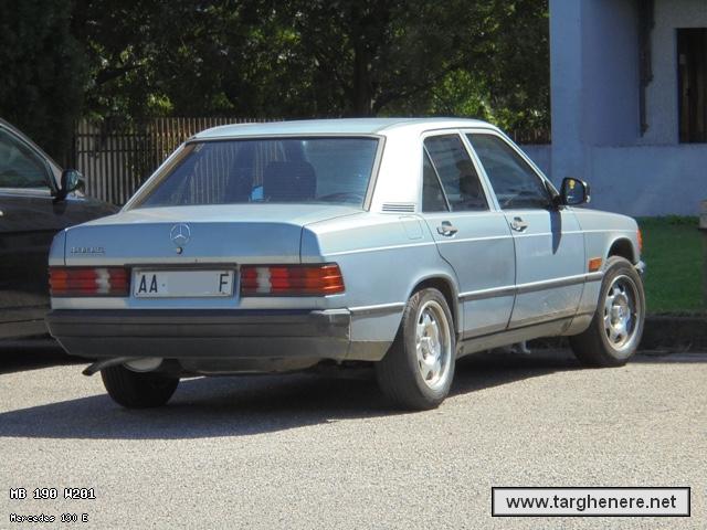 mercedes190mc12720170110.jpg