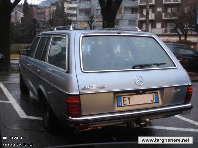 mercedesw123swata20170209.jpg
