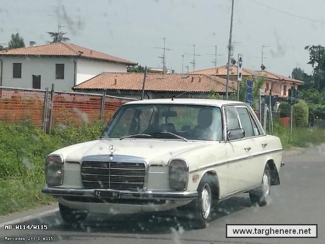 mercedesw115frabo18720171221.jpg