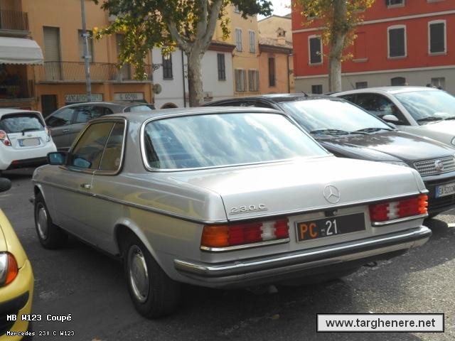 mercedesw123cemarkino20180411.jpg