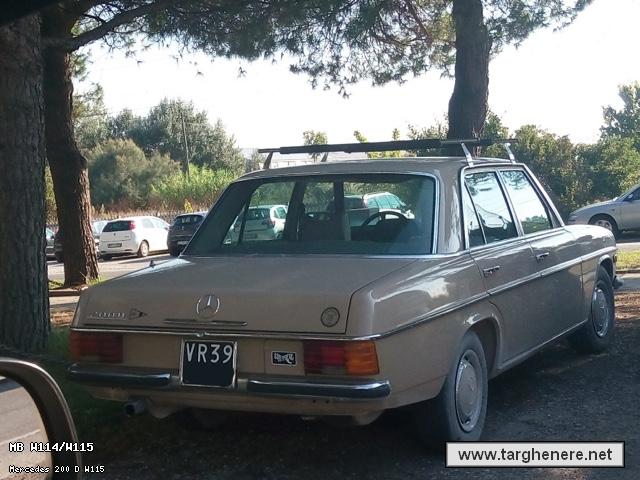 mercedesw115biturbo8320180830.jpg