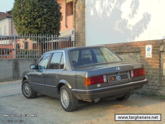 bmwe30mc12720181217.jpg