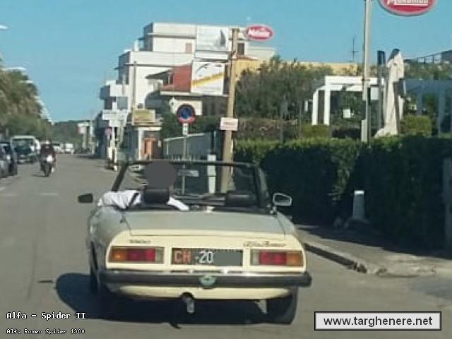 alfaspiderbiturbo8320181218.jpg