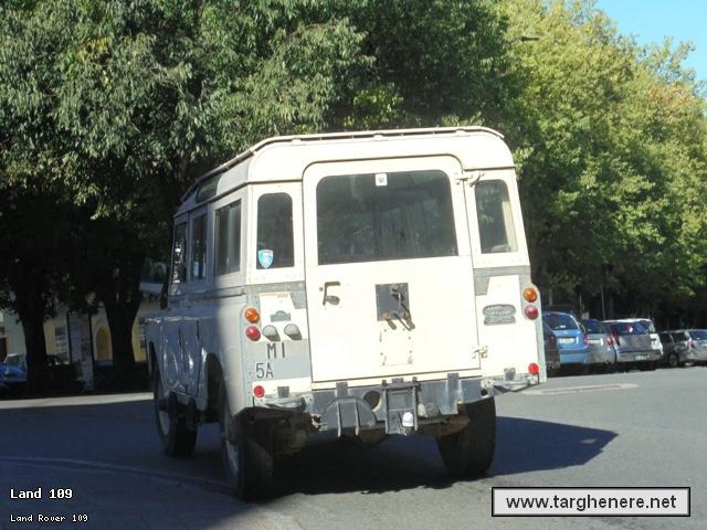 landrovermc12720190109.jpg