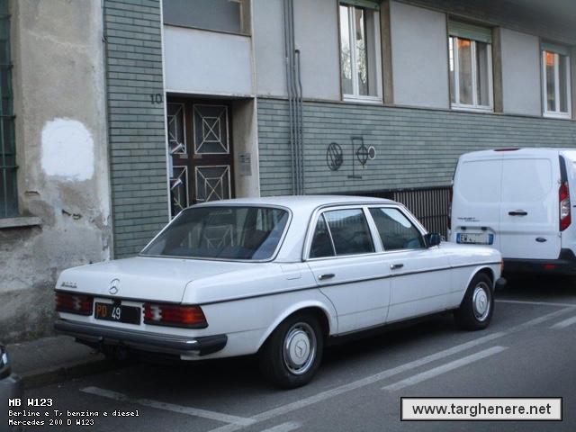 mercedesw123ata20190109.jpg