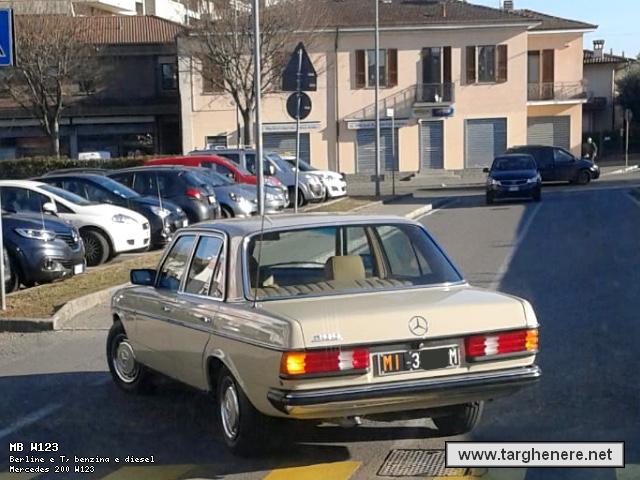 mercedesw123super8020190110.jpg