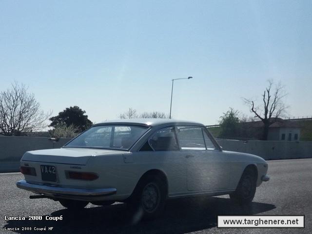 lancia2000coupeata20190330.jpg