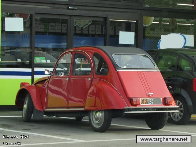 citroen2cvgabford20190531.jpg