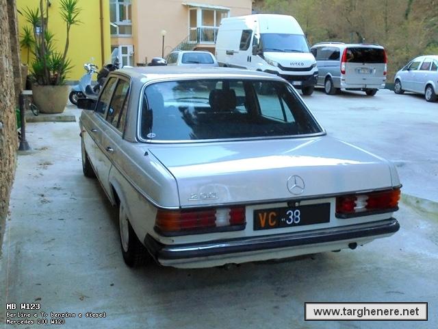 mercedesw123mc12720190729.jpg