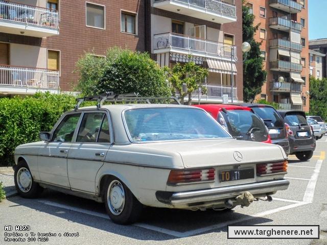 mercedesw123mc12720190808.jpg