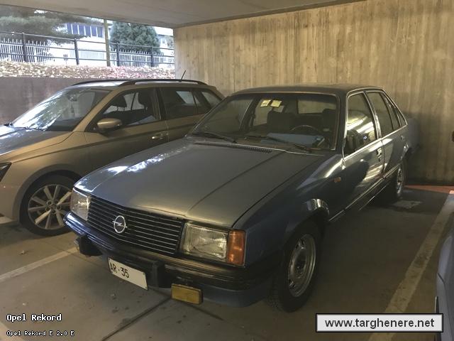 opelrekord131mirafiori20191018.jpg
