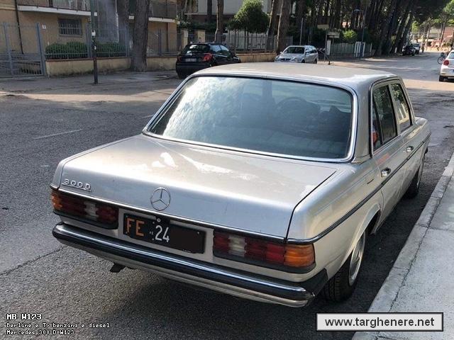 mercedesw123frabo20191021.jpg
