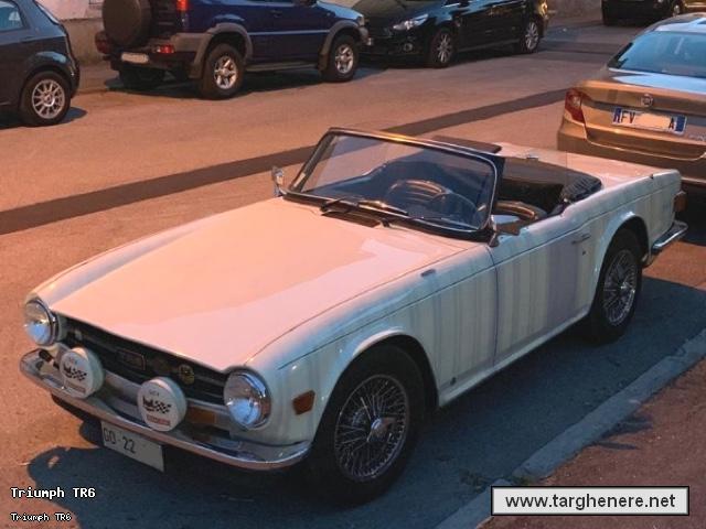 triumphtr6bue20200101.jpg