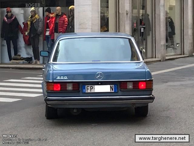 mercedesw123nathan20200418.jpg