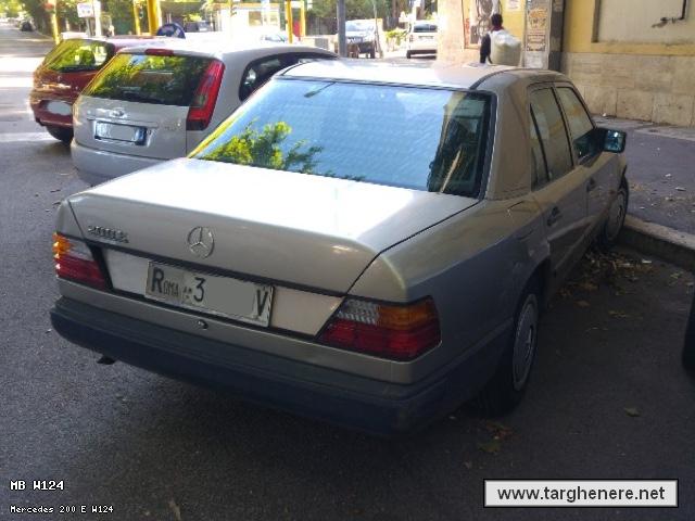 mercedesw124bue20200531.jpg