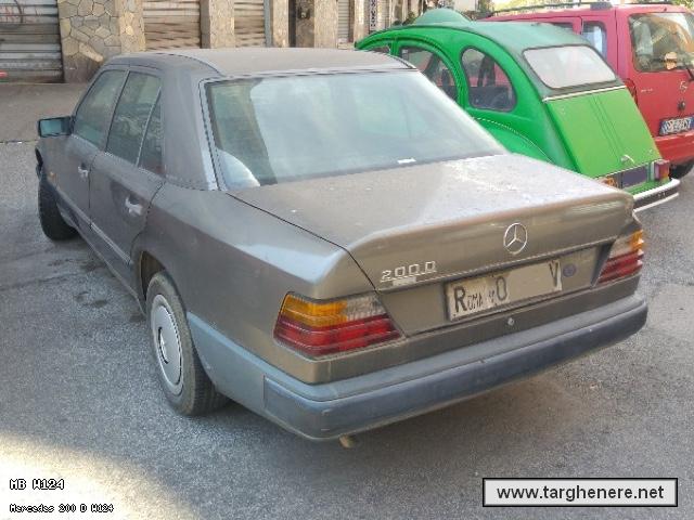 mercedesw124bue20200622.jpg