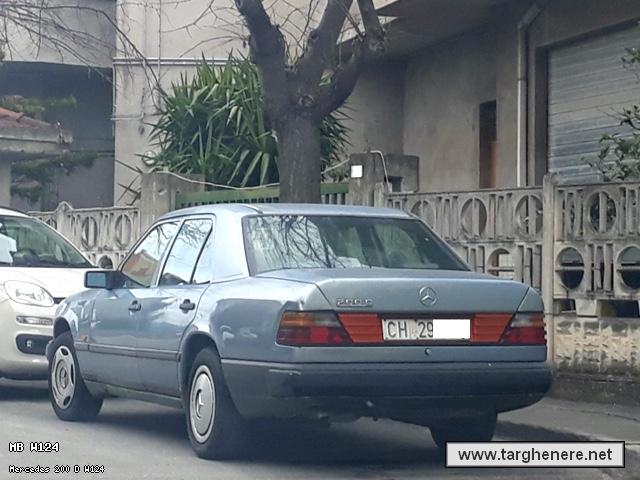 mercedesw124tonymura20200630.jpg
