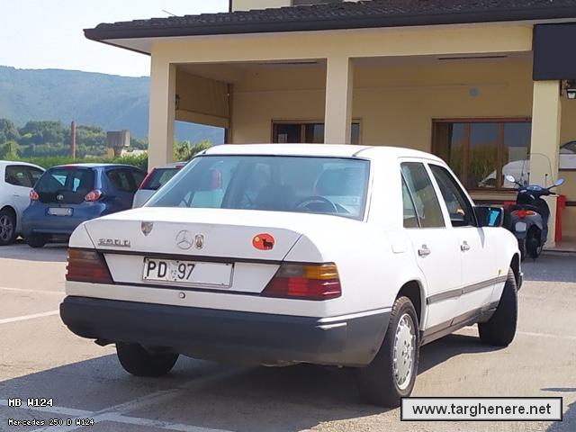 mercedesw124gabford20200813.jpg