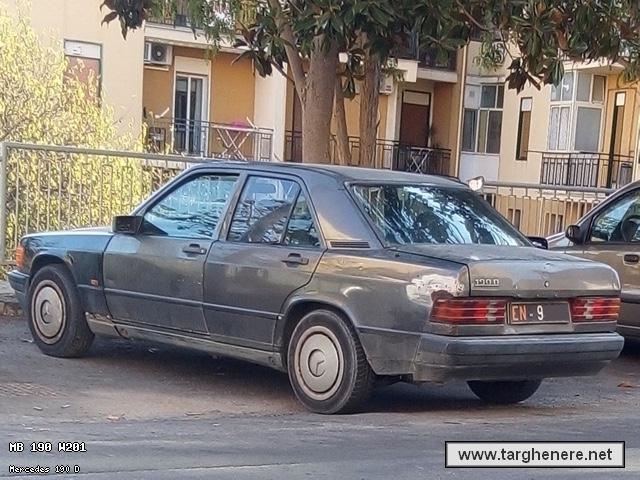mercedes190luzzo20200824.jpg