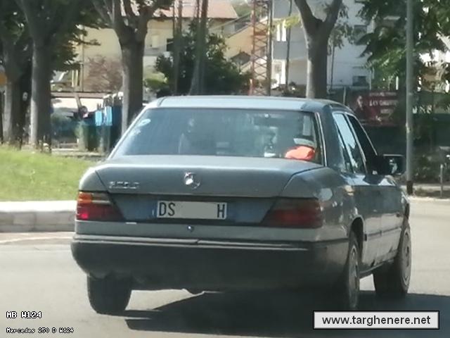 mercedesw124biturbo8320200923.jpg