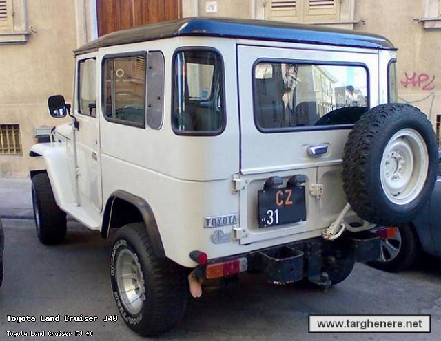 toyotafj40total82.jpg