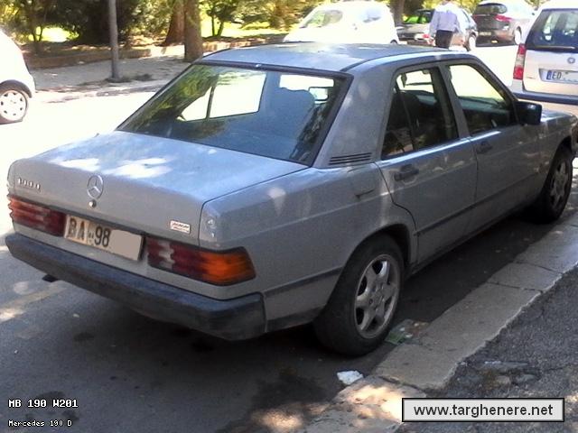 mercedes190michele131cl20201014.jpg