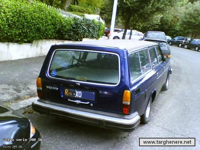 volvo244bue.jpg