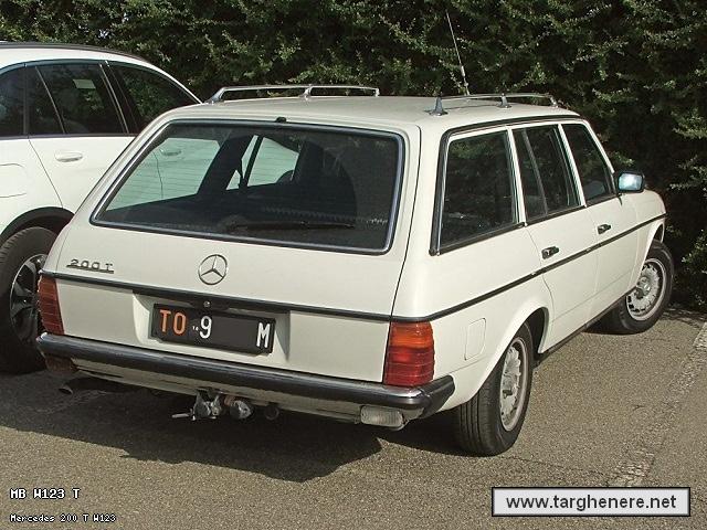 mercedesw123swfil20201023.jpg