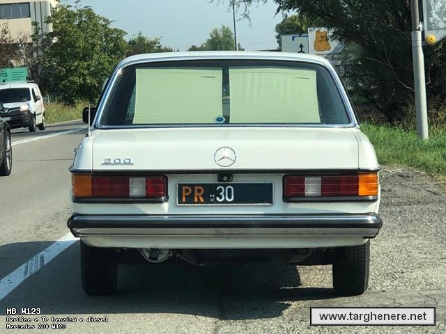 mercedesw123stefanozero20201029.jpg