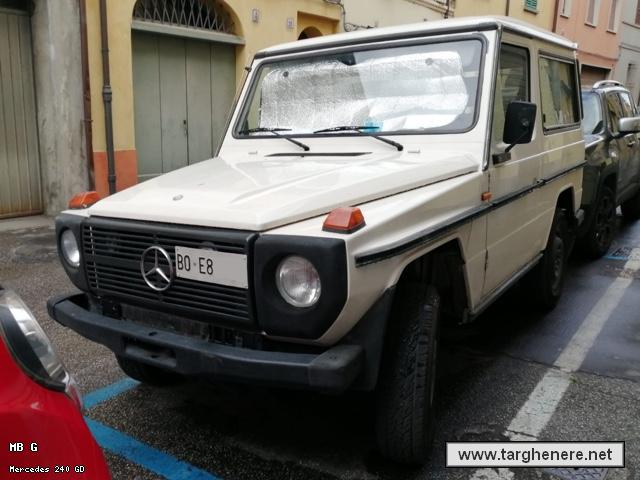 mercedesgbiturbo8320201120.jpg
