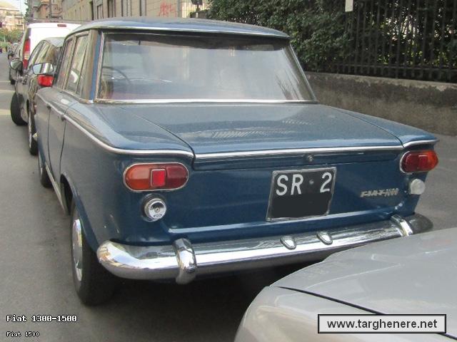 fiat1500classicauto20201129.jpg